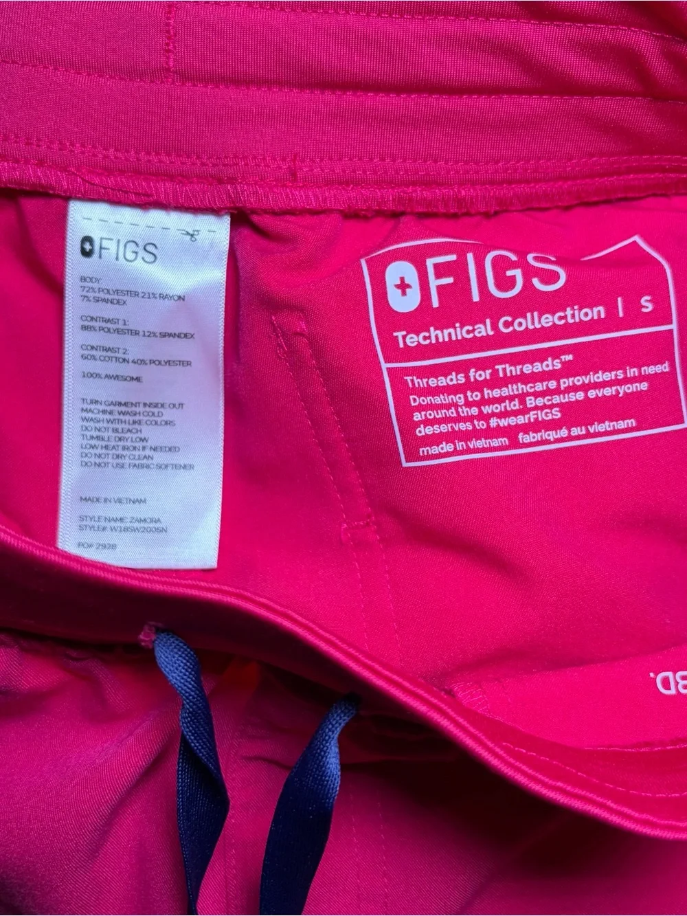 FIGS Ultra Rose Catarina Scrub Top & High Waisted Zamora Jogger Set - Picture 8 of 10